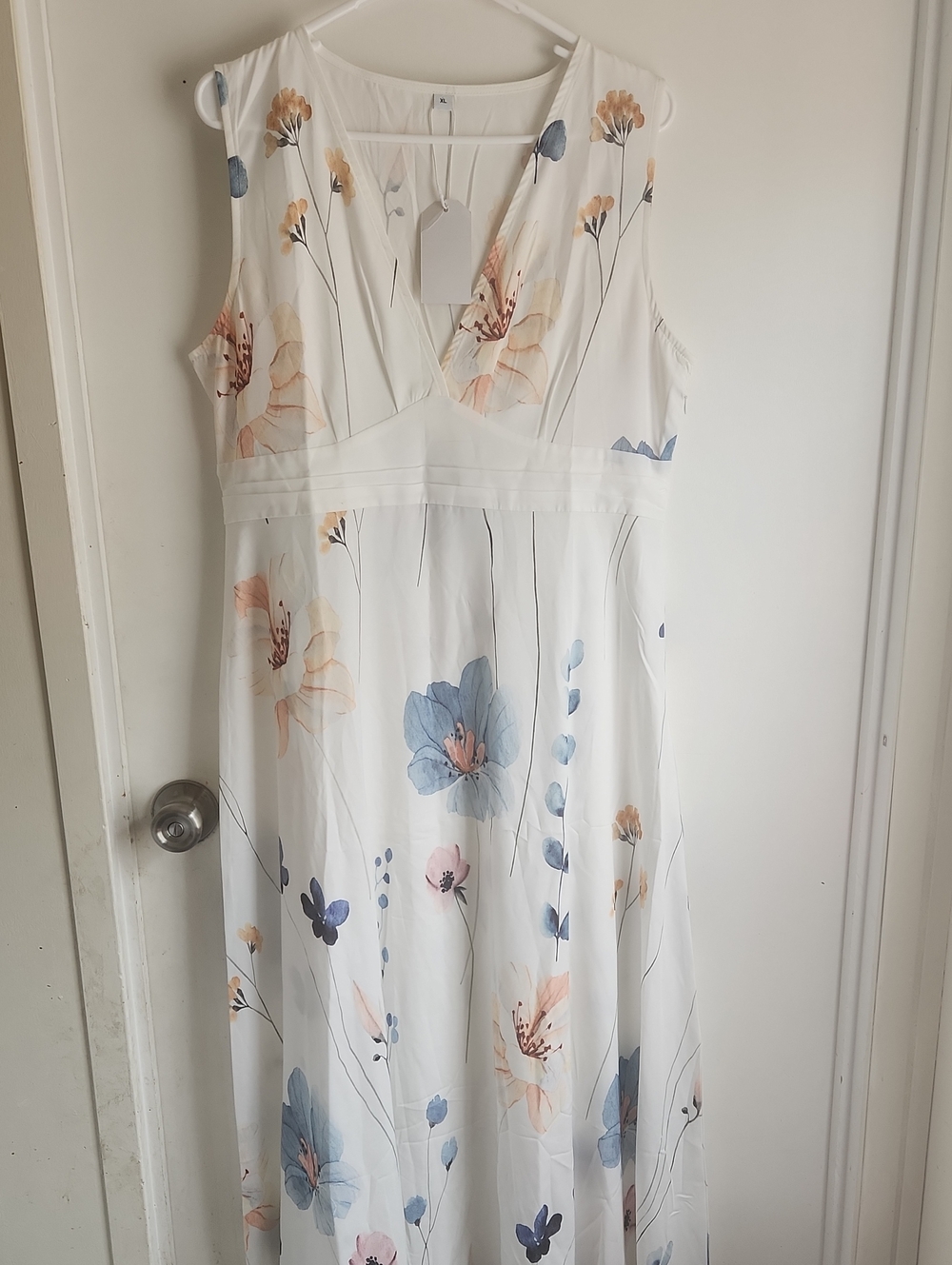 White Floral Sleeveless Maxi Dress - Blue & Peach Flowers